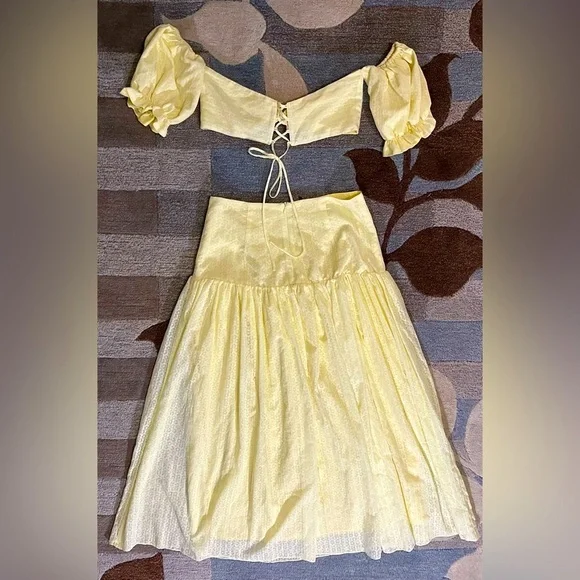 Adeirlina A-Line Midi Skirt & Bandeau Top Bare Shoulders & Midriff Lemon Yellow - Picture 6 of 11